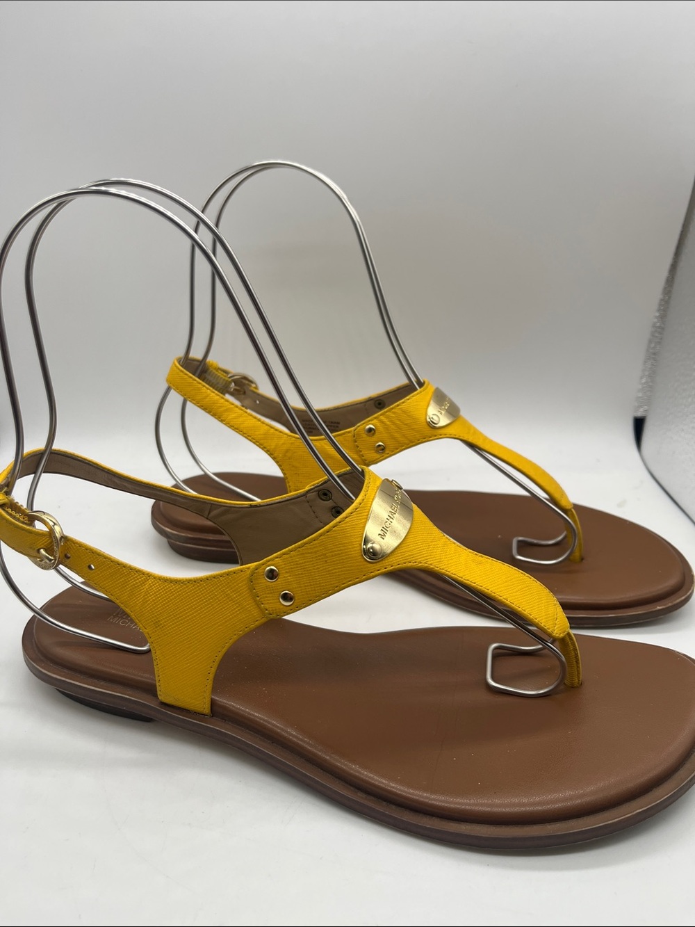 Michael Kors Sandals leather yellow Gold Hardware Sz 8.5